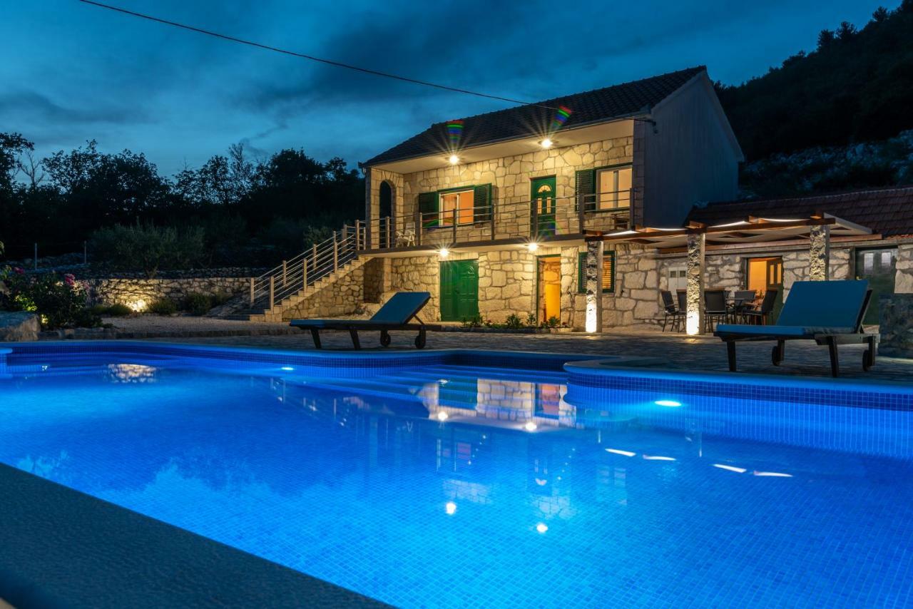 Villa Zuza Bristivica Exteriör bild