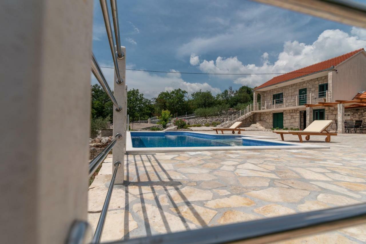 Villa Zuza Bristivica Exteriör bild